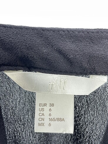 38 Beden siyah Renk H&M Bluz %70 İndirimli.
