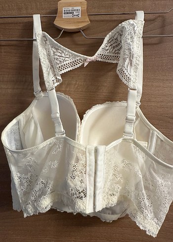 Beyaz dantel toparlayıcı sütyen - Görsel 2
