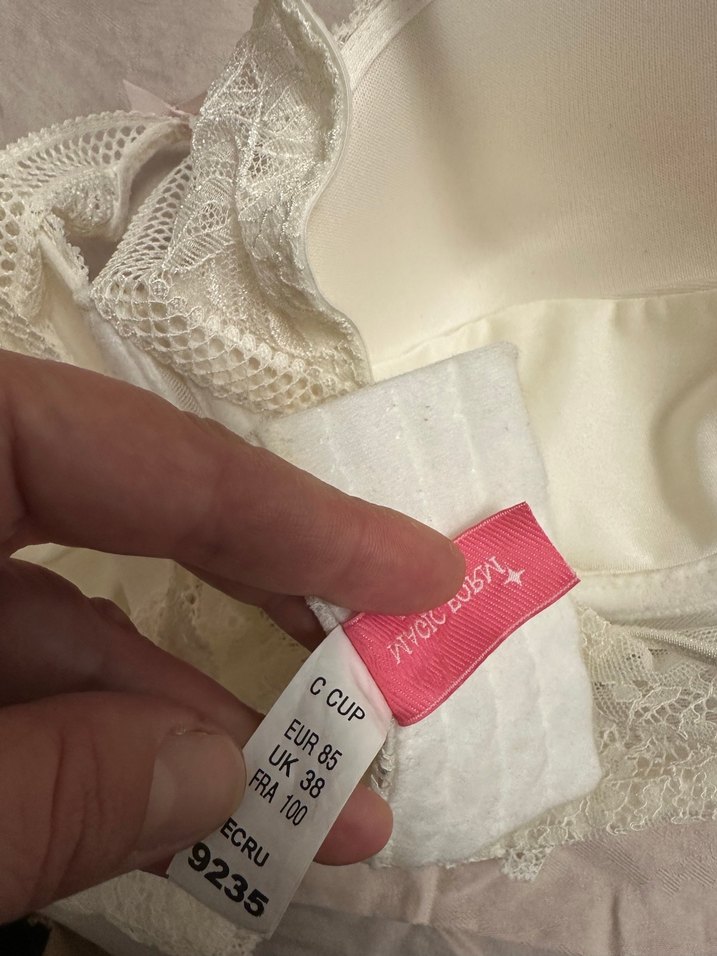 Beyaz dantel toparlayıcı sütyen - Görsel 3