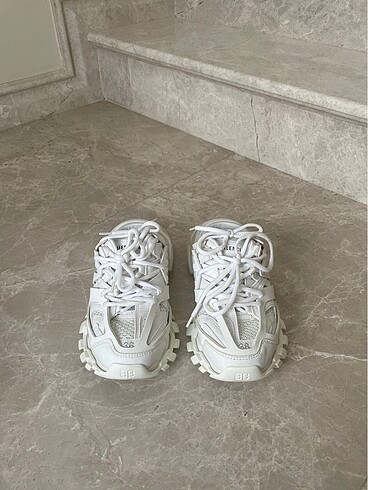 Balenciaga ayakkabı