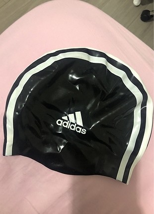 Orijinal adidas yüzücü bonesi