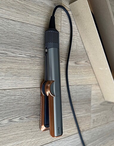  Beden Airstrait Dyson