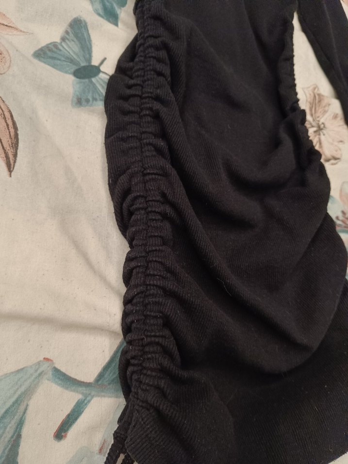 Siyah Drapeli Yüksek Yakalı yandan bağlamalı elbise - Görsel 4