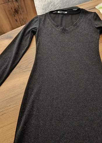 Siyah Uzun Kollu Dar Kesim simli elbise - Görsel 4