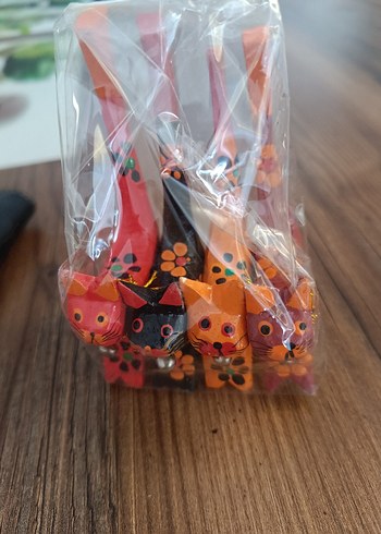 Diğer Renkli Ahşap Kedi Biblo Seti takı icin