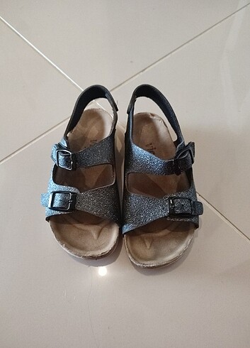 28 Beden gri Renk Vicco 28 numara sandalet