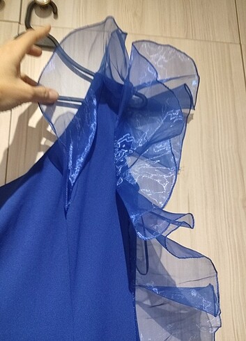 Saks mavisi tek omuz yırtmaçlı abiye  - Görsel 3