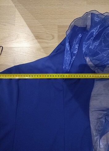 Saks mavisi tek omuz yırtmaçlı abiye  - Görsel 6