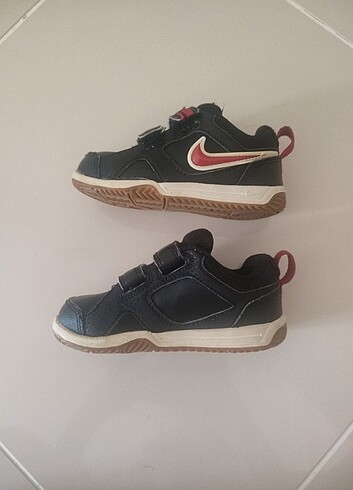 23 Beden siyah Renk 23.5 numara Nike Spor ayakkabı