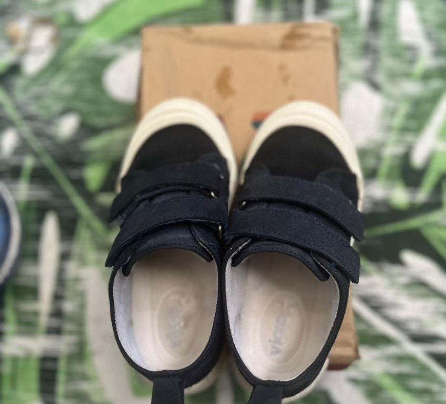 Erkek Çocuk Siyah Cırtlı Spor Ayakkabı - Görsel 2