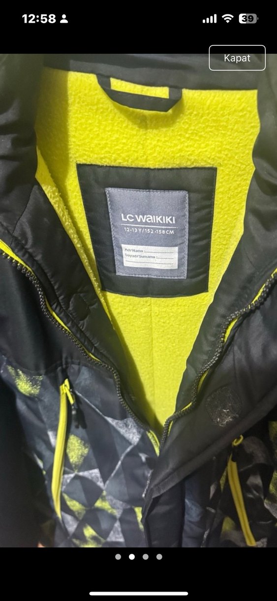 Sarı Detaylı Erkek Çocuk Kapüşonlu Mont - Görsel 3