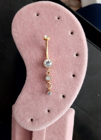 Göbek piercing
