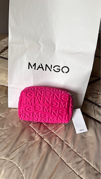 Mango makyaj çantası