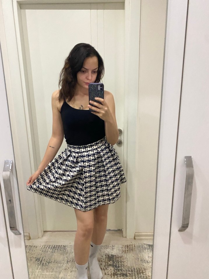 Siyah Rahat Kesim Mini Etek - Görsel 3