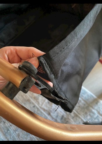 Siyah Bebek Arabası Konforlu Oturma Alanı - Görsel 3