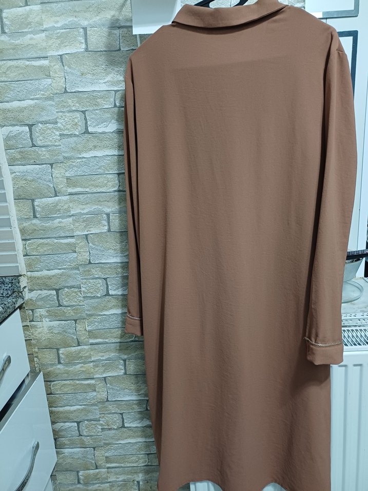 Bej Uzun Kollu Düğmeli Tunik - Görsel 3