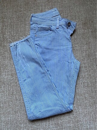 Zara Basic Dar paça jean