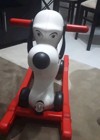 Beyaz ve Renkli Sallanan Köpek Oyuncağı