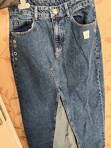 Zara Zara yırtmaçlı kot etek