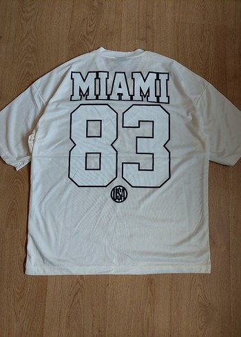 l Beden OVERSİZE FORMA TEE