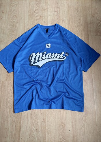 OVERSİZE FORMA TEE