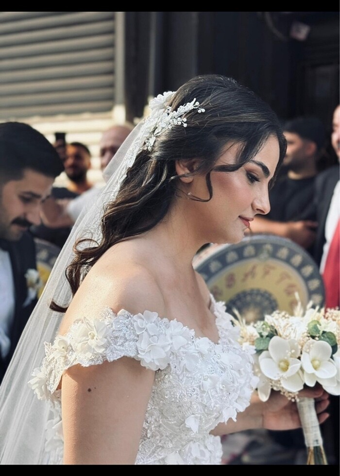 Üç boyutlu çiçek gelinlik - Görsel 4