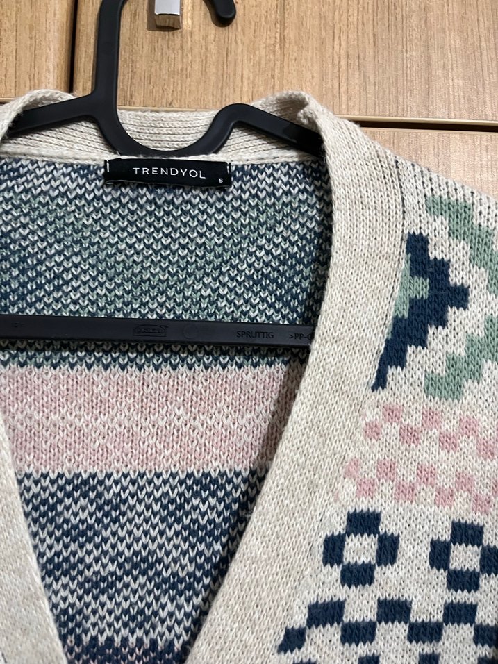 Bohem Çok Renkli V Yaka Örgü Hırka - Görsel 2