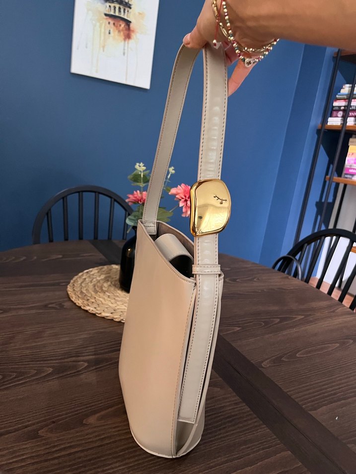 Gold tokalı zara kol çantası - Görsel 2