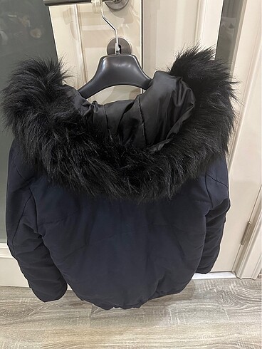 Mavi Jeans Mavi yakası kürklü mont