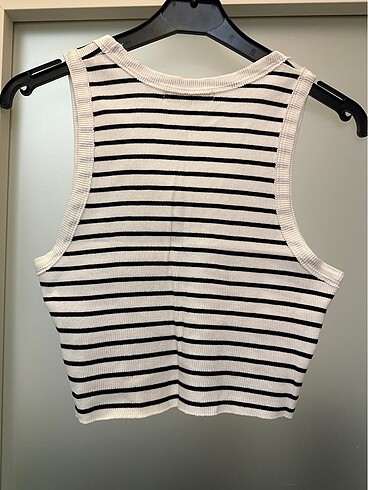 m Beden Pull and Bear crop üst