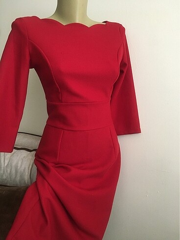Kırmızı ofis stili elbise