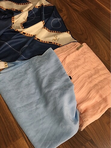 Kayra ve Karaca şal 16v69 İtalya eşarp