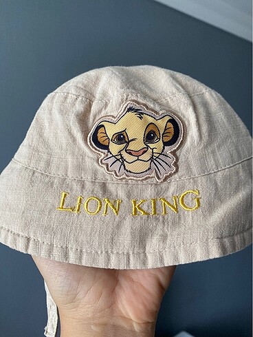 Leon King şapka