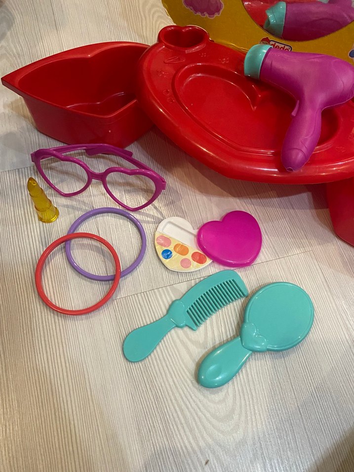 Renkli Oyuncak Makyaj ve Saç Seti - Görsel 2