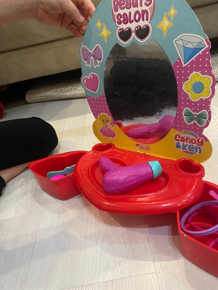 Renkli Oyuncak Makyaj ve Saç Seti - Görsel 3