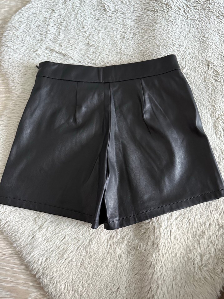 Benetton suni deri etek 6 yas - Görsel 5