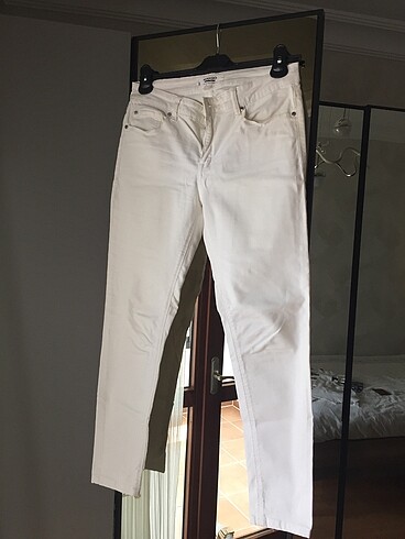 Beyaz skinny pantolon
