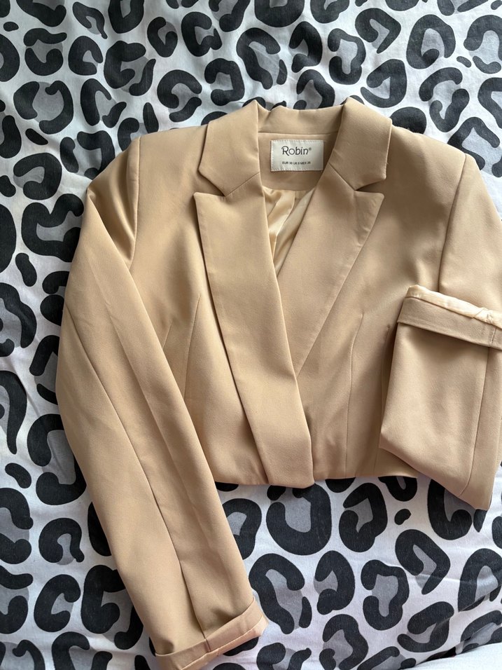 Bej Kısa Kesim Kadın Blazer Ceket - Görsel 2