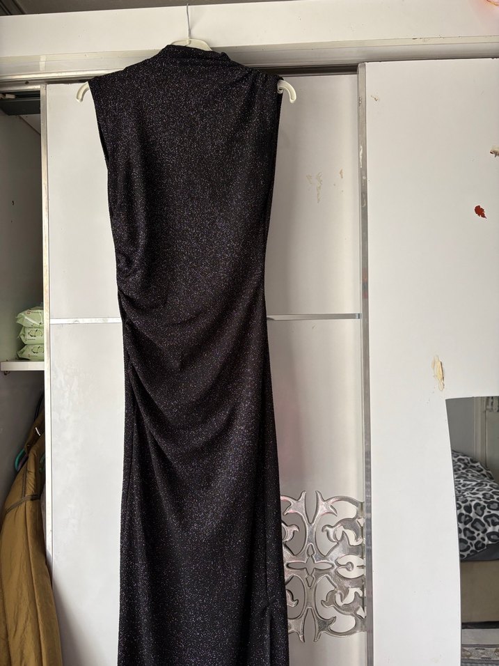 Yılan Desenli Siyah Uzun Drapeli Elbise - Görsel 2