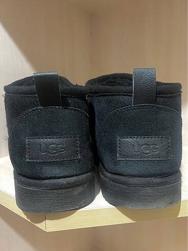 Ugg Ugg model bot