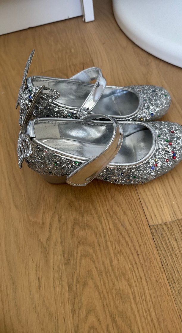 Kız Çocuk Topuklu Gri Simli Babet Ayakkabı - Görsel 2