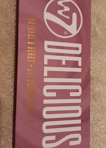 W7 Delicious 14'lü Göz Farı Paleti
