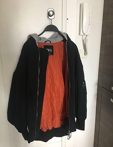 xs Beden Zara Kapüşonlu Siyah Oversize Bomber Ceket