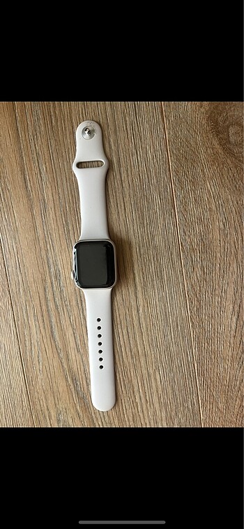 Apple swatch saat
