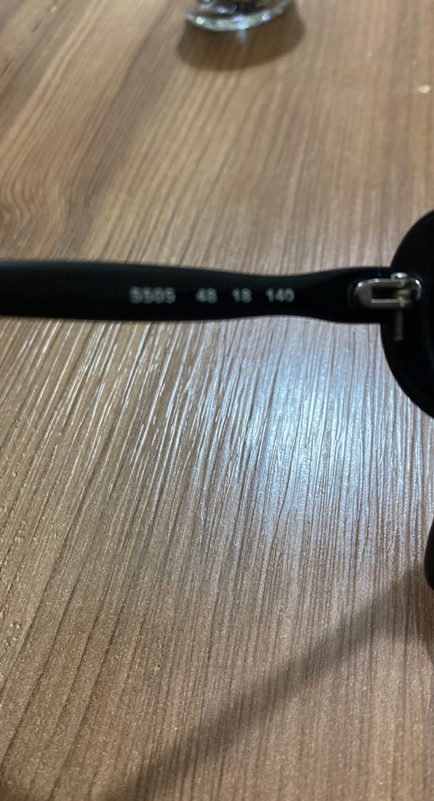 Şeffaf Siyah Kadın Gözlüğü - Görsel 4