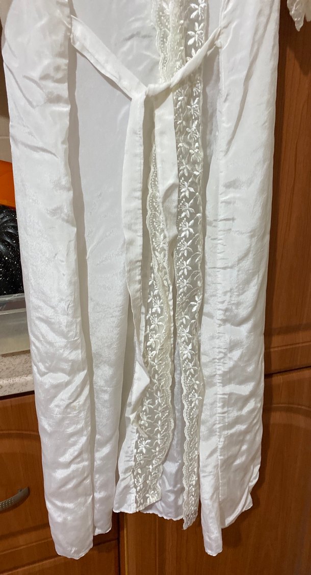 Uzun Beyaz Bohem Nakışlı Kadın Sabahlık - Görsel 2