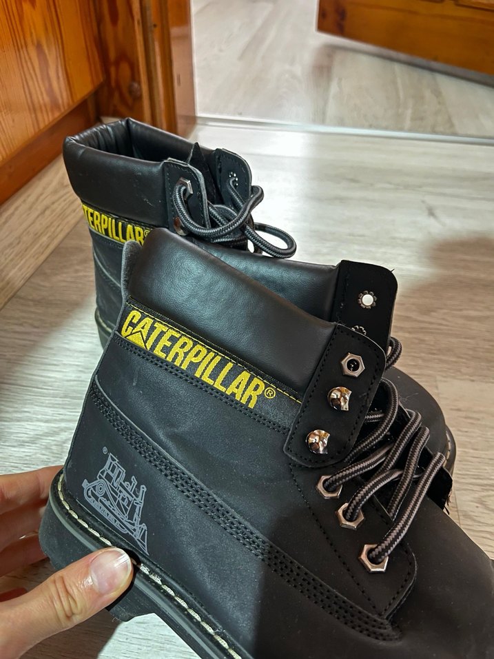 Siyah kadın bot - Görsel 3