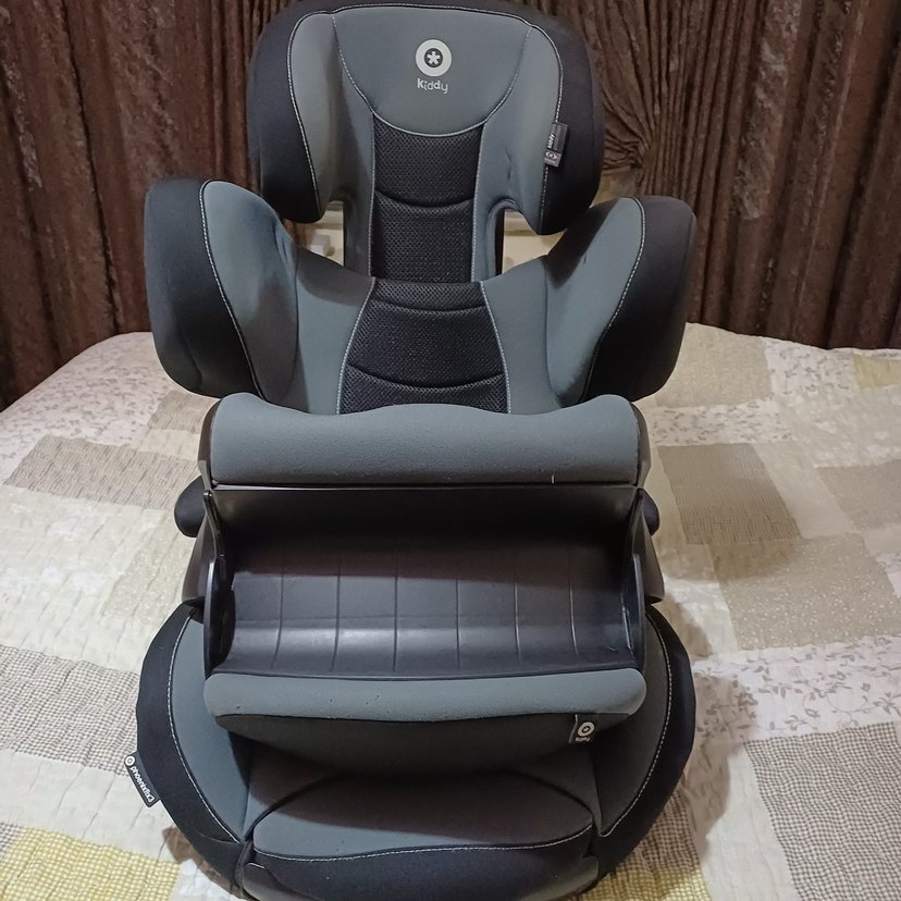 Gri Çocuk Oto Koltuğu - Görsel 3