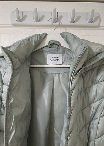 Kapitoneli kadın Mont - Görsel 4