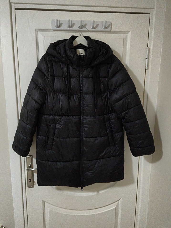 Koton Siyah Kapüşonlu Şişme Mont - Görsel 5